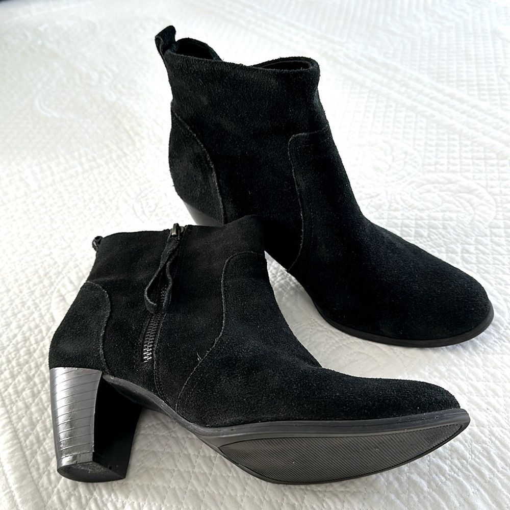 Sam & Libby boots